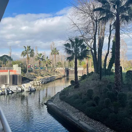 Mandelieu Apartment アパート *